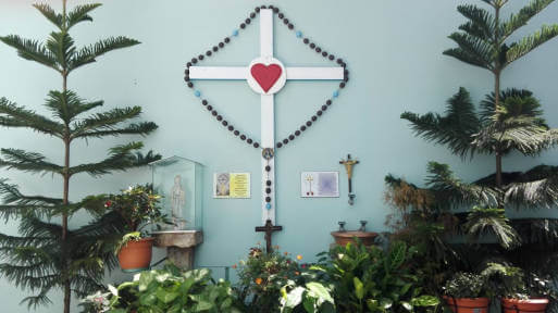 Cruz-Gloriosa-Sagrados-Corazones.jpg